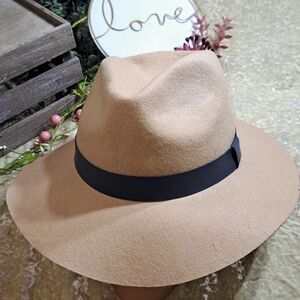 NWT Greenlabel Floppy Hat